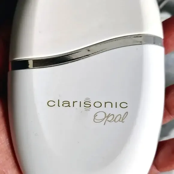 Clarisonic Opal Infusion System Anti Aging Personal Hygiene System with Charger